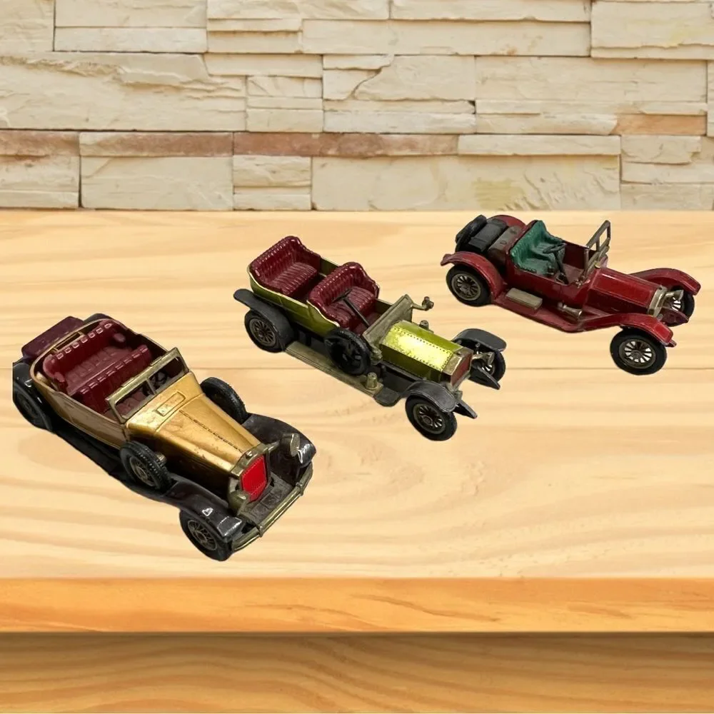 1969 Matchbox “Models Of Yesteryear” Toy Cars